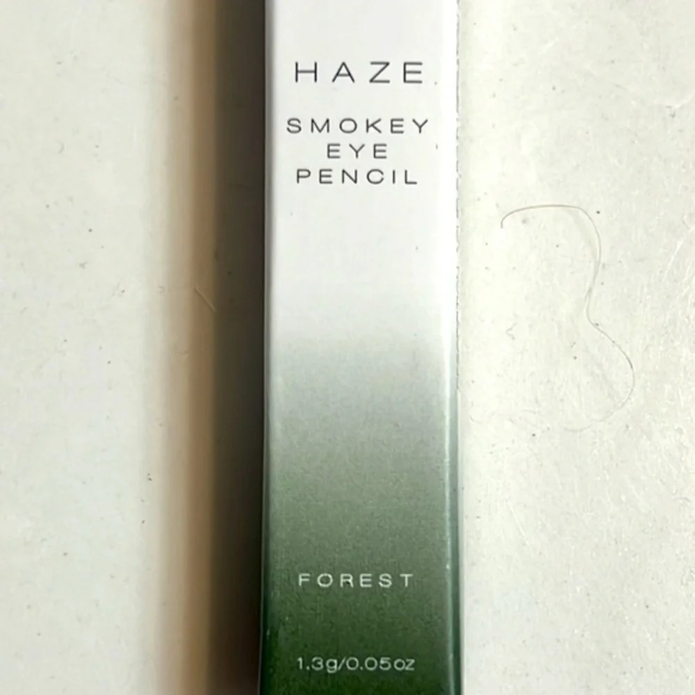 🌺🌺 Brand New Smokey Eye Pencil
